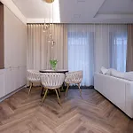 Glow - Granaria Premium Center *
