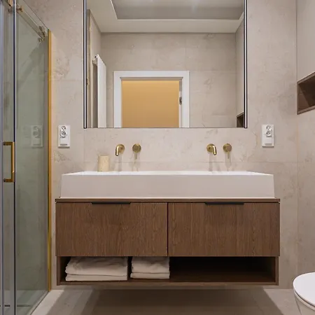 Glow - Granaria Premium Center * Gdańsk