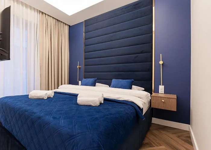 Glow - Granaria Premium Center Gdansk