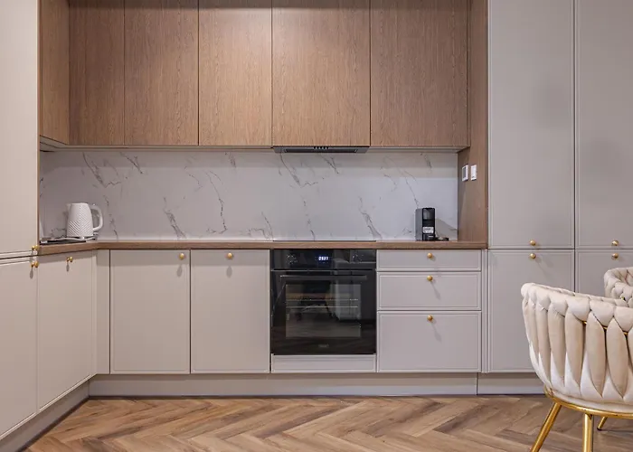 Glow - Granaria Premium Center Danzig